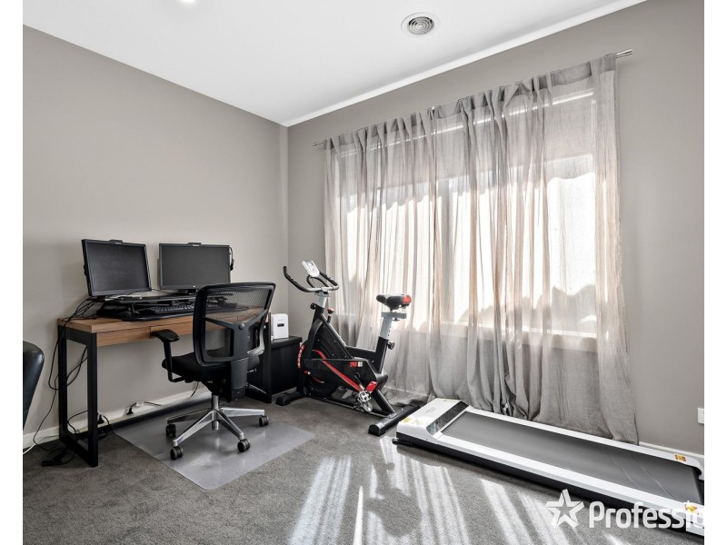 3 Bellara Drive, Mooroolbark VIC 3138