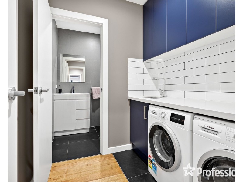 3 Bellara Drive, Mooroolbark VIC 3138