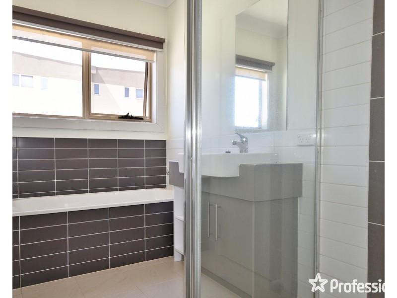 16/12-18 Bourke Street, Ringwood VIC 3134