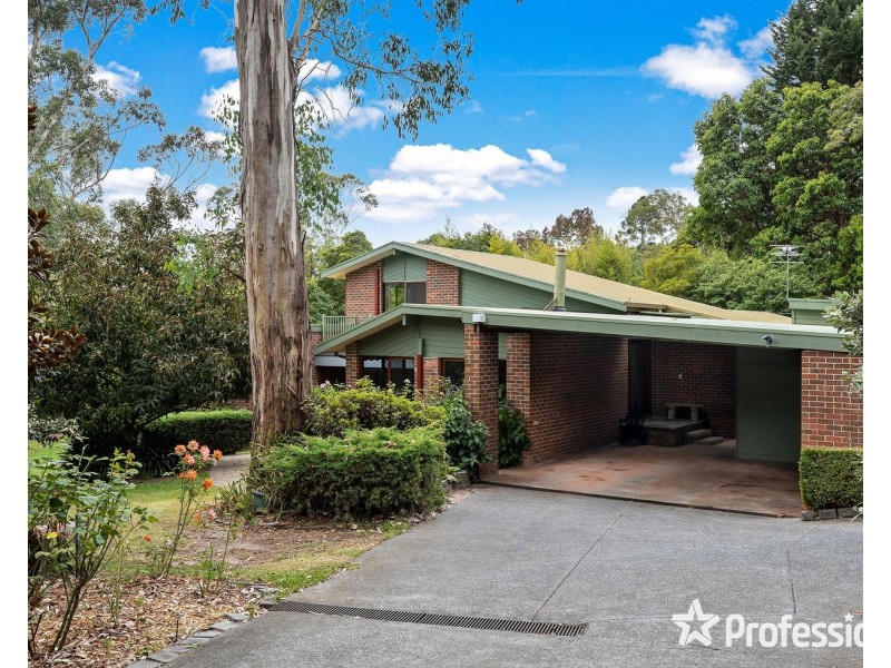 73-75 Pine Road, Mooroolbark VIC 3138