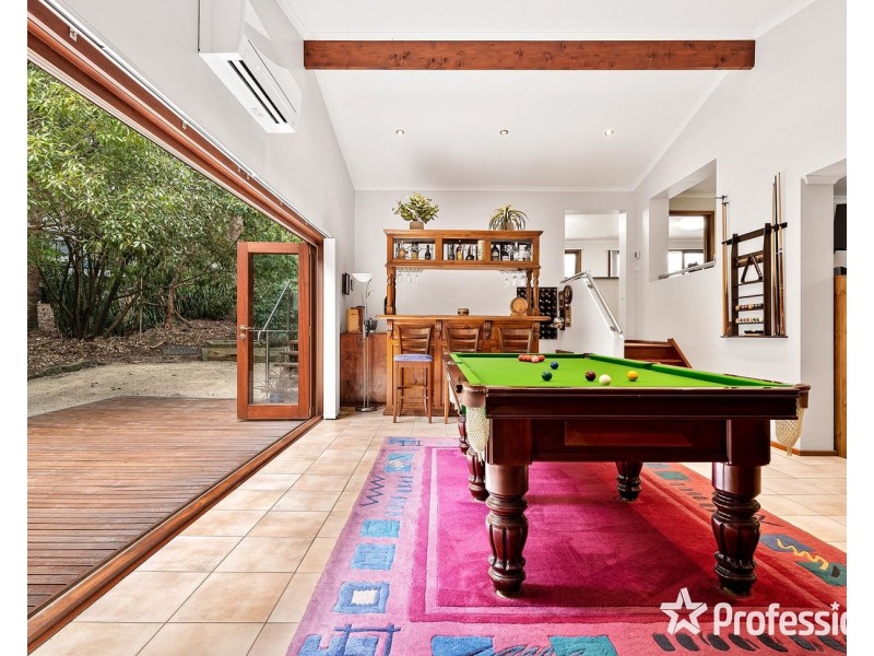 73-75 Pine Road, Mooroolbark VIC 3138