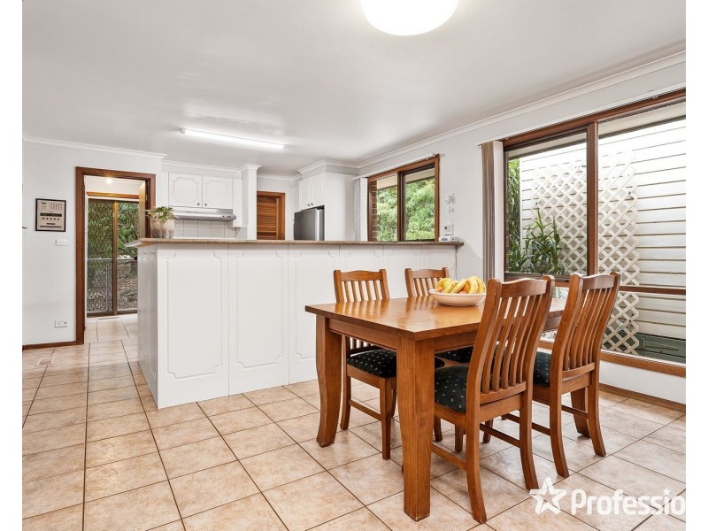 73-75 Pine Road, Mooroolbark VIC 3138