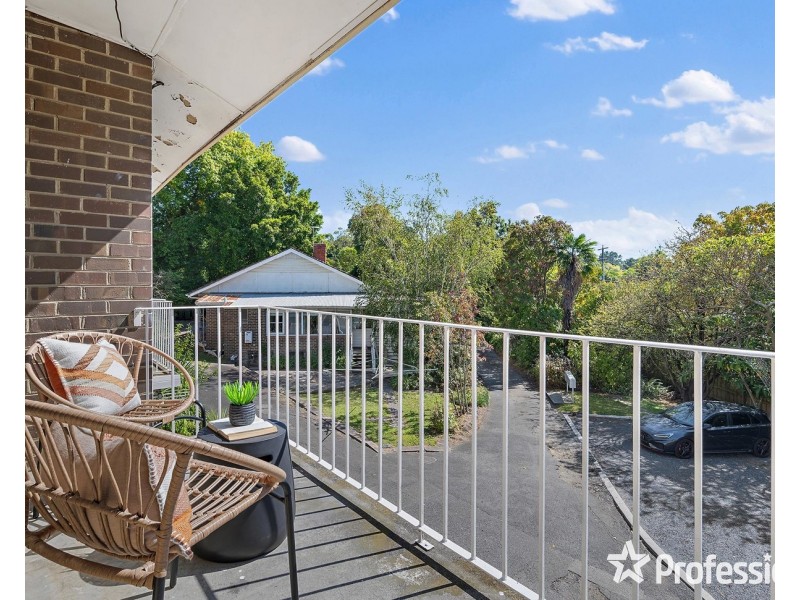 8/128 Mount Dandenong Road, Croydon VIC 3136