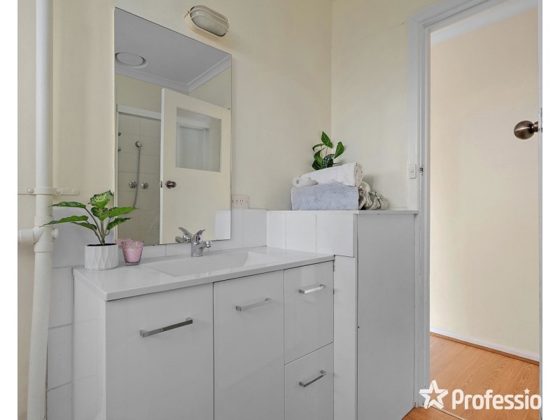 8/128 Mount Dandenong Road, Croydon VIC 3136