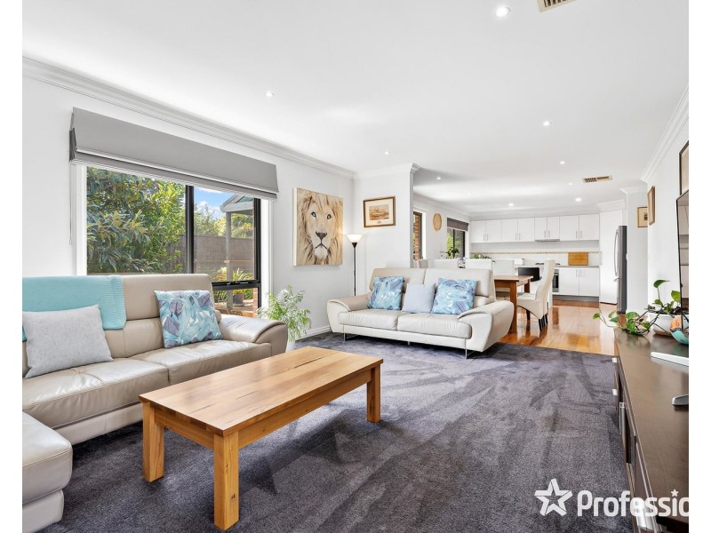 43a Geoffrey Drive, Kilsyth VIC 3137