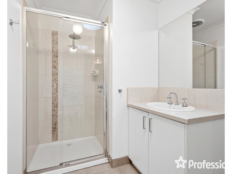 43a Geoffrey Drive, Kilsyth VIC 3137