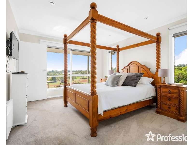 75 De Lancey Road, Wandin North VIC 3139