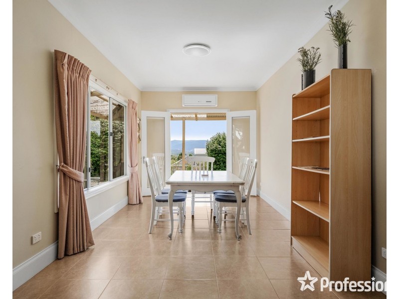 75 De Lancey Road, Wandin North VIC 3139