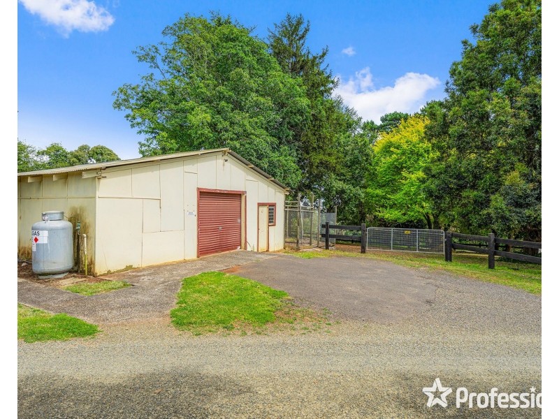 75 De Lancey Road, Wandin North VIC 3139