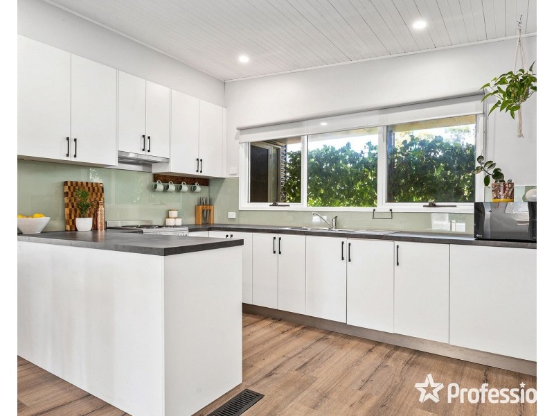 2 Middleton Drive, Woori Yallock VIC 3139