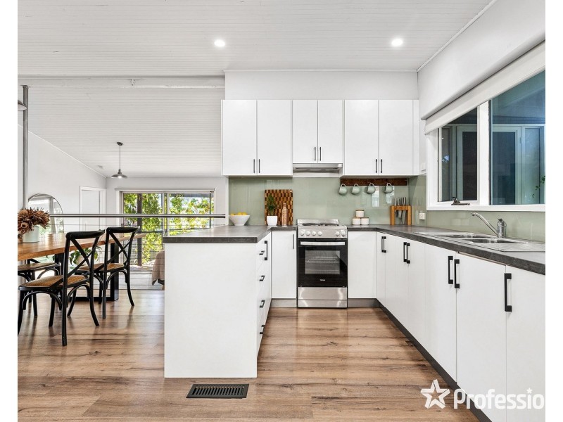 2 Middleton Drive, Woori Yallock VIC 3139