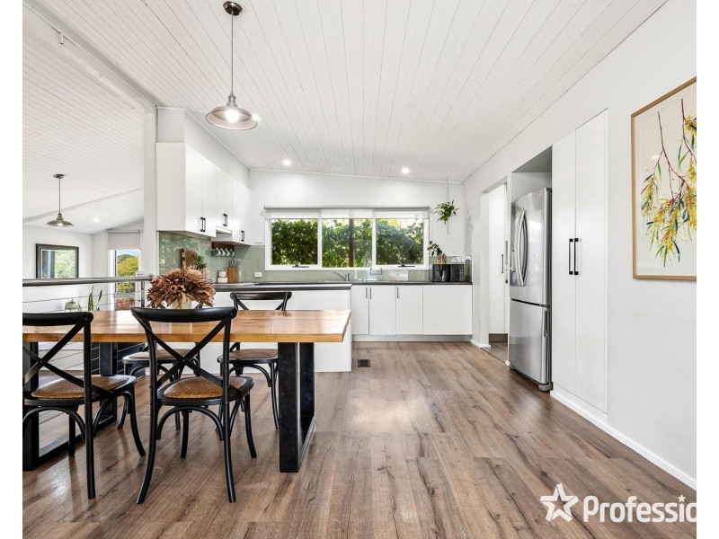 2 Middleton Drive, Woori Yallock VIC 3139
