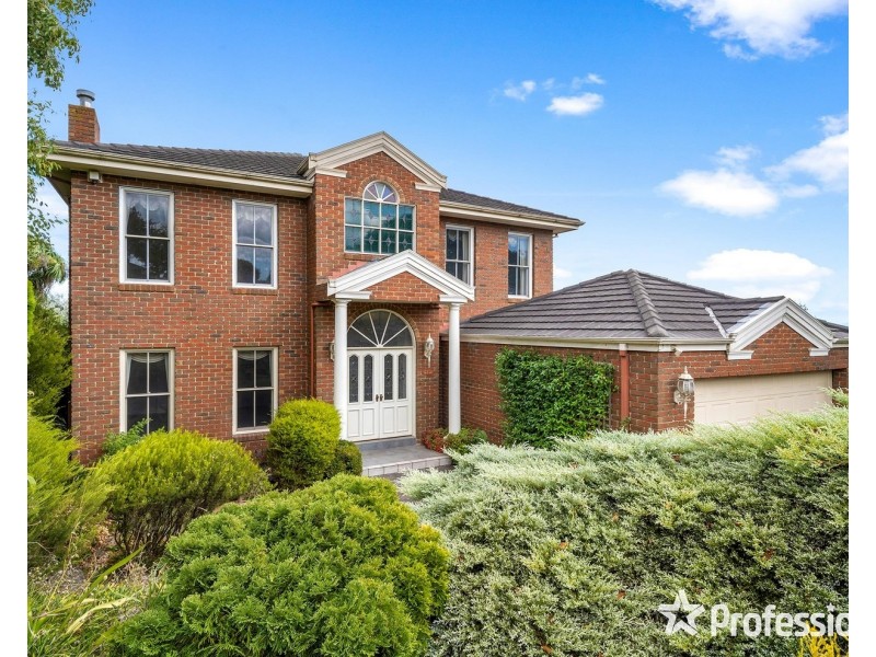 54 Kirkford Drive, Mooroolbark VIC 3138