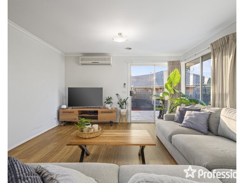 2/17 Wimbledon Court, Mooroolbark VIC 3138