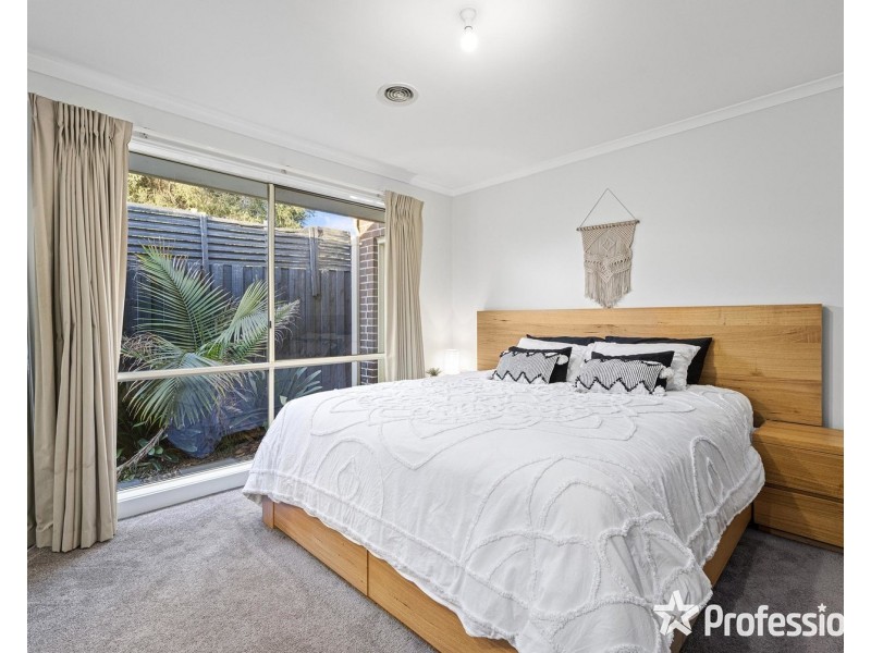 2/17 Wimbledon Court, Mooroolbark VIC 3138