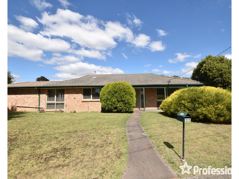 32 Keswick Crescent, Bayswater North VIC 3153
