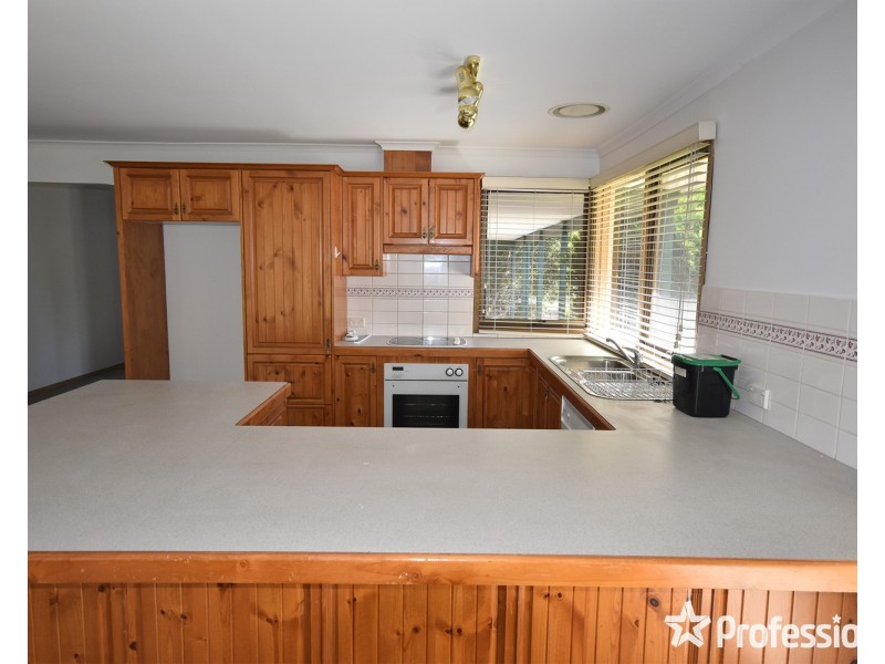 32 Keswick Crescent, Bayswater North VIC 3153