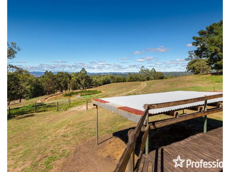 36 Beveridge Road, Silvan VIC 3795