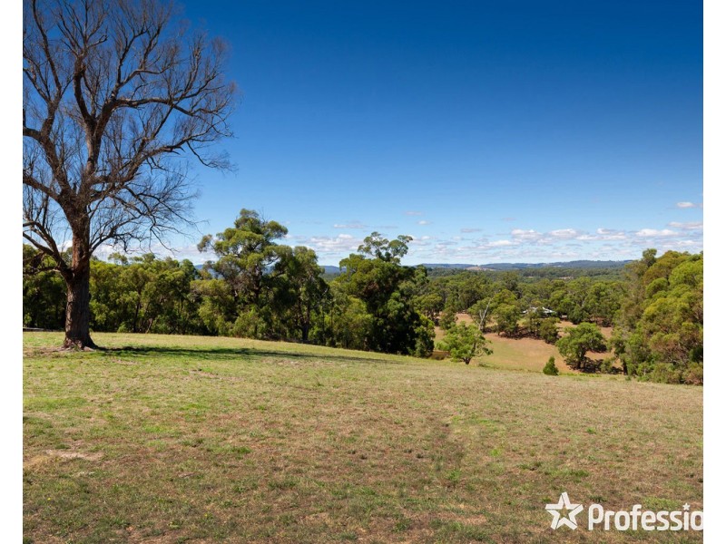 36 Beveridge Road, Silvan VIC 3795