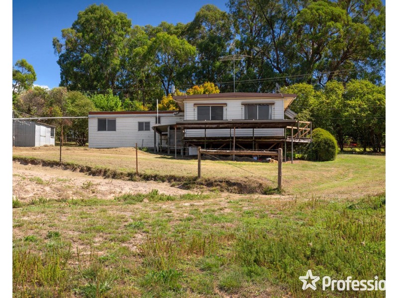 36 Beveridge Road, Silvan VIC 3795