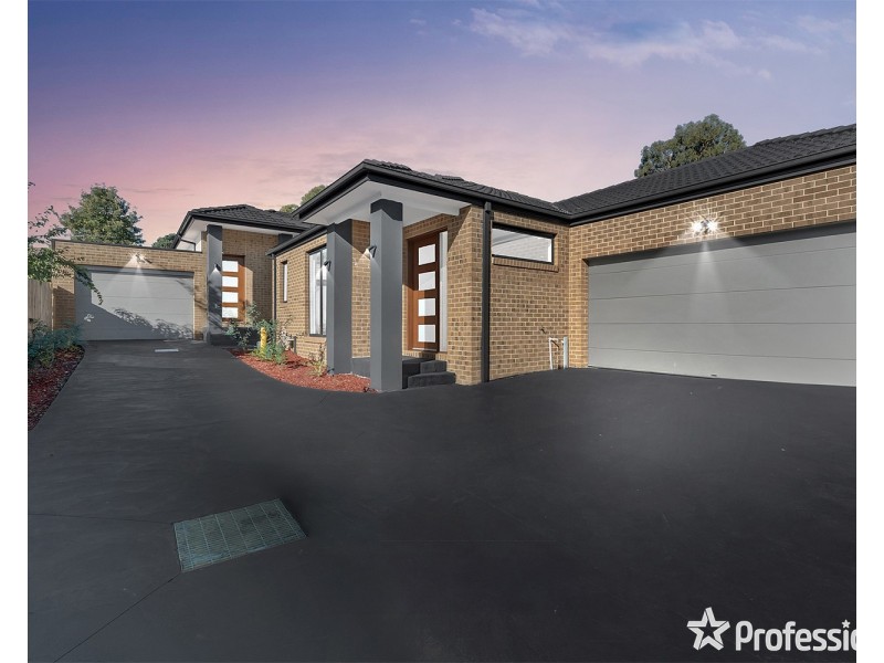 2/32 Terrigal Crescent, Kilsyth VIC 3137