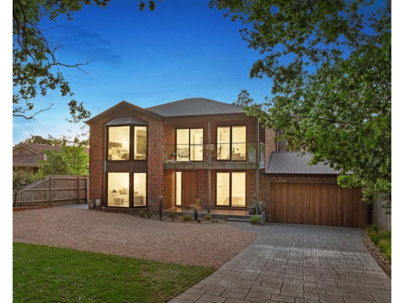 27 Great Oak Court, Mooroolbark VIC 3138