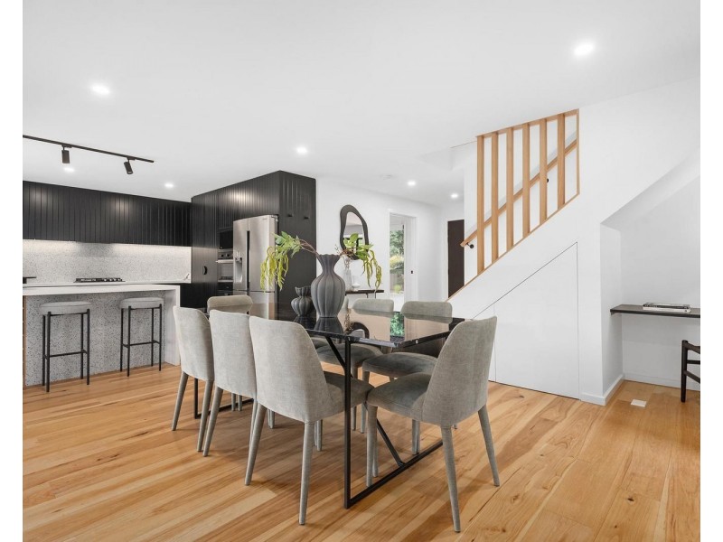 27 Great Oak Court, Mooroolbark VIC 3138