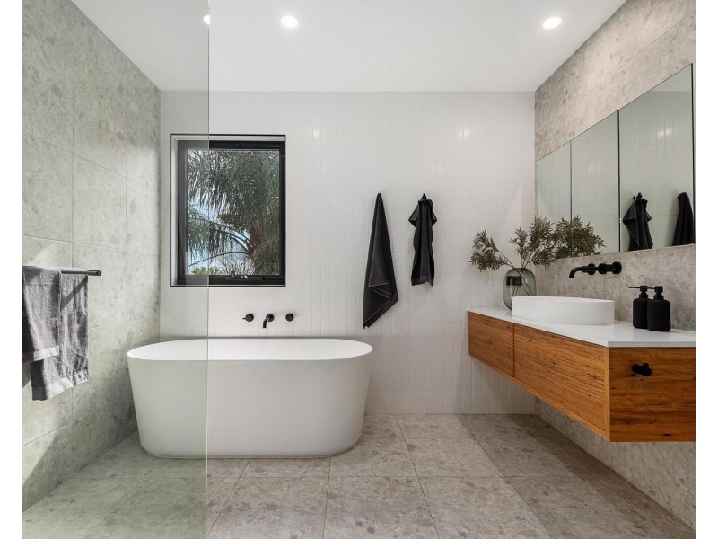 27 Great Oak Court, Mooroolbark VIC 3138