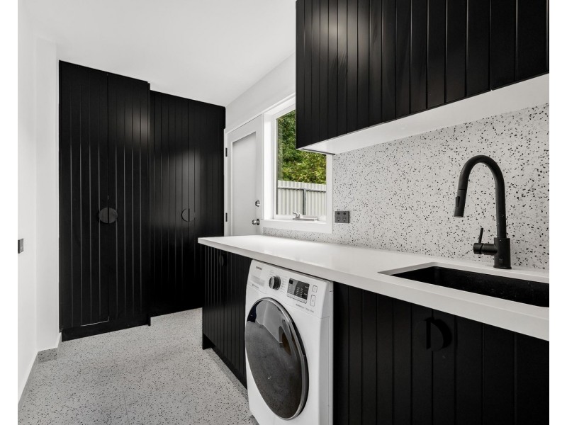 27 Great Oak Court, Mooroolbark VIC 3138