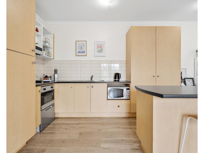 56/13-15 Hewish Road, Croydon VIC 3136