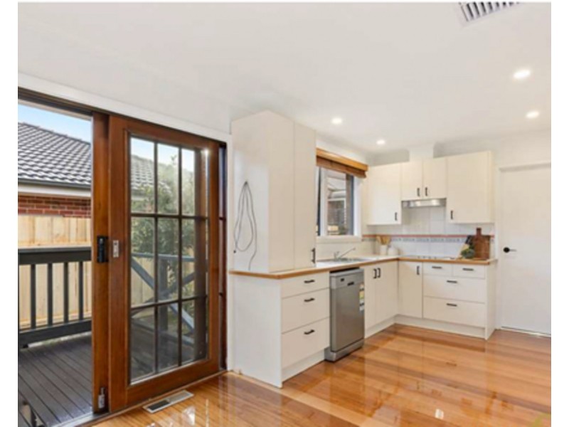 74 Bellara Drive, Mooroolbark VIC 3138