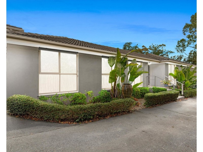 7 Bimbadeen Drive, Mooroolbark VIC 3138