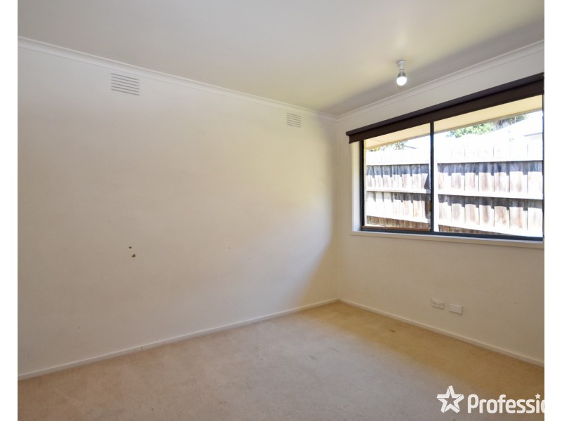 18 Bowen Road, Lilydale VIC 3140