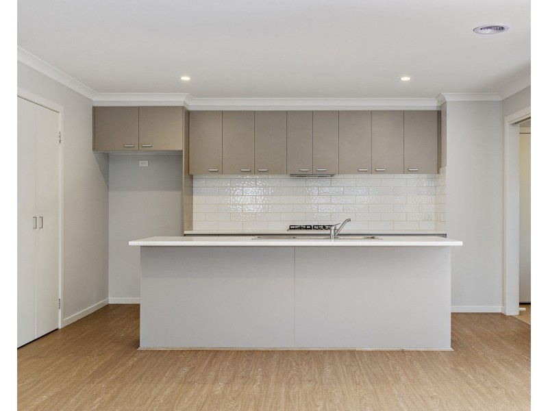 49A Blackburn Road, Mooroolbark VIC 3138