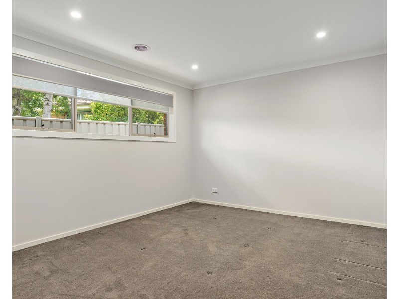 49A Blackburn Road, Mooroolbark VIC 3138