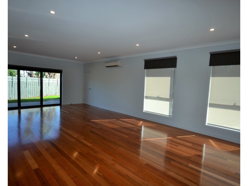 2A Akima Terrace, Mooroolbark VIC 3138