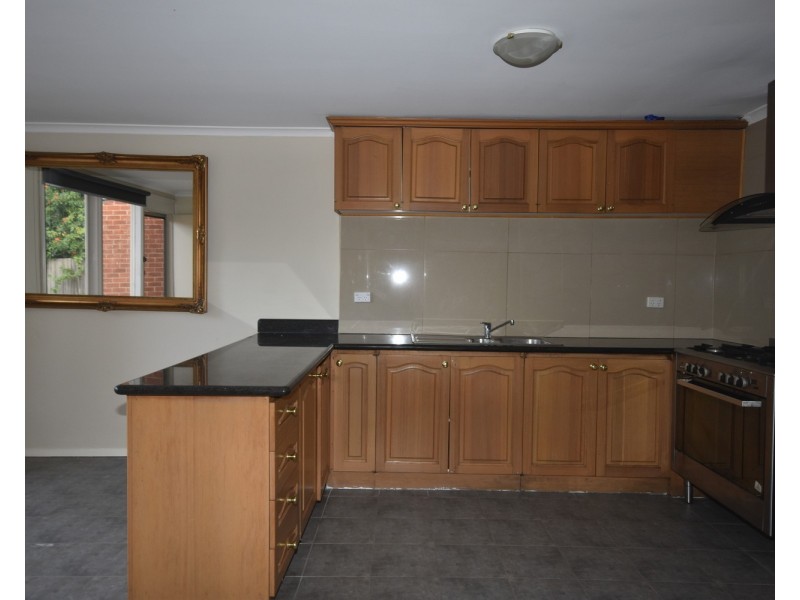 2/9 Liverpool Road, Kilsyth VIC 3137
