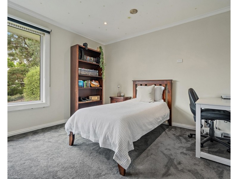 30 Milford Street, Kilsyth VIC 3137