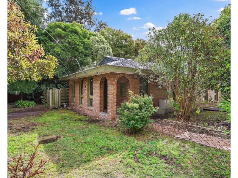 1 & 2/39 Cameron Road, Croydon VIC 3136