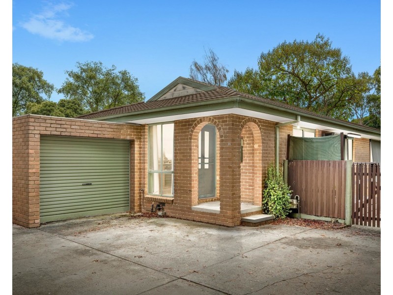 1 & 2/39 Cameron Road, Croydon VIC 3136
