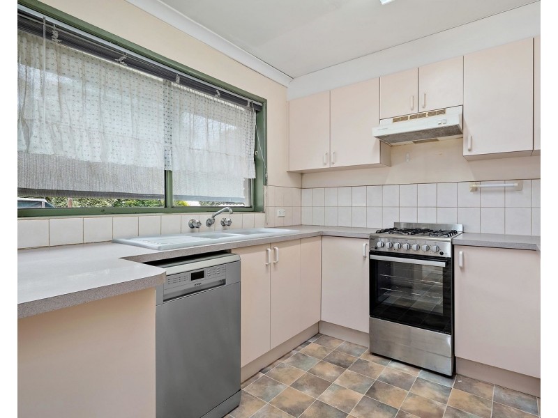 1 & 2/39 Cameron Road, Croydon VIC 3136