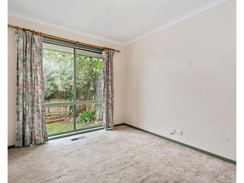 1 & 2/39 Cameron Road, Croydon VIC 3136