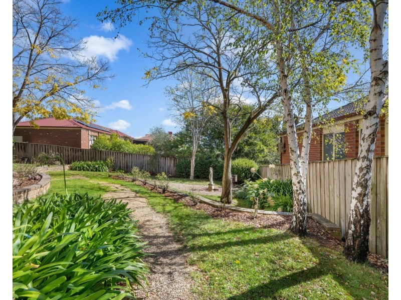 8 Eyton Close, Chirnside Park VIC 3116