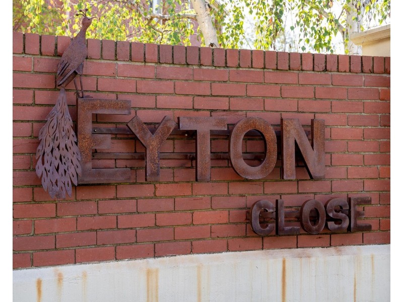 8 Eyton Close, Chirnside Park VIC 3116