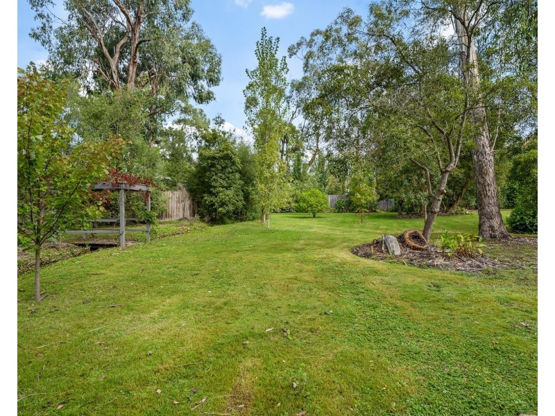 21 Edinburgh Road, Lilydale VIC 3140