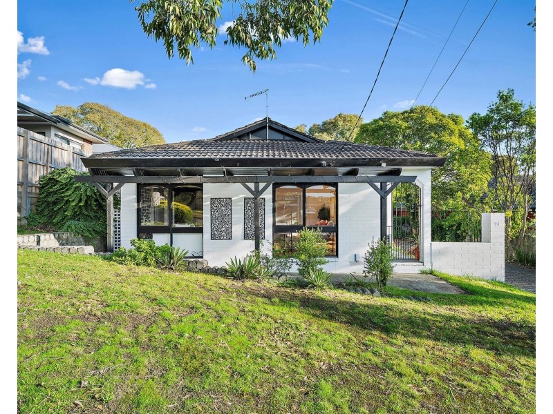 24 Marlow Street, Mooroolbark VIC 3138