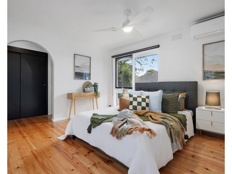 24 Marlow Street, Mooroolbark VIC 3138