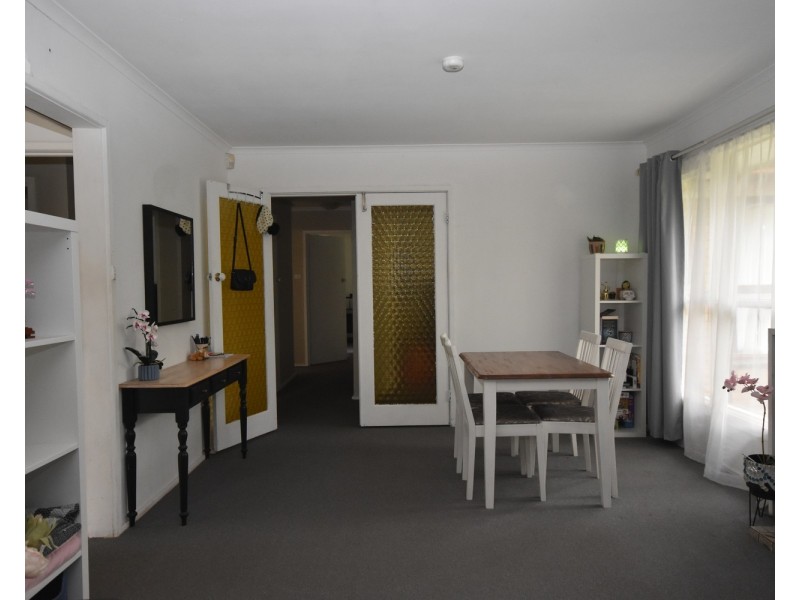 9 Neville Street, Mooroolbark VIC 3138