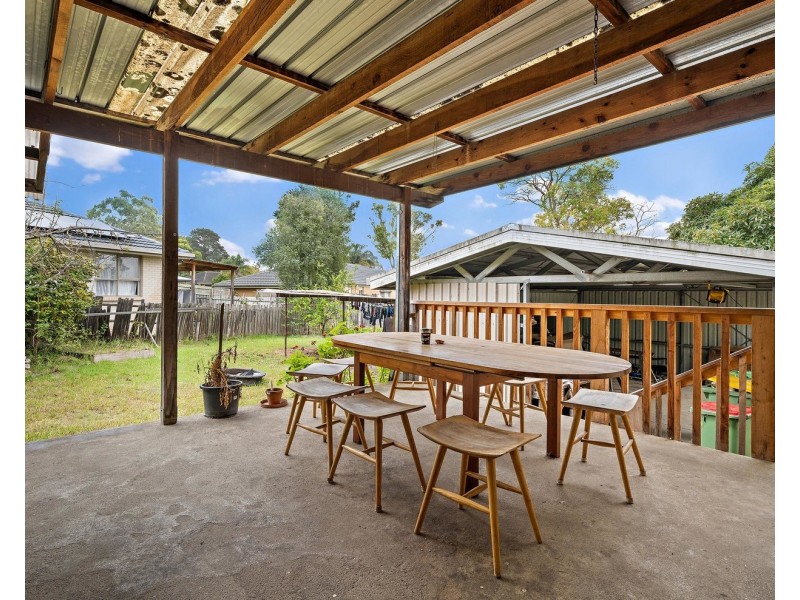 82 Dryden Concourse, Mooroolbark VIC 3138