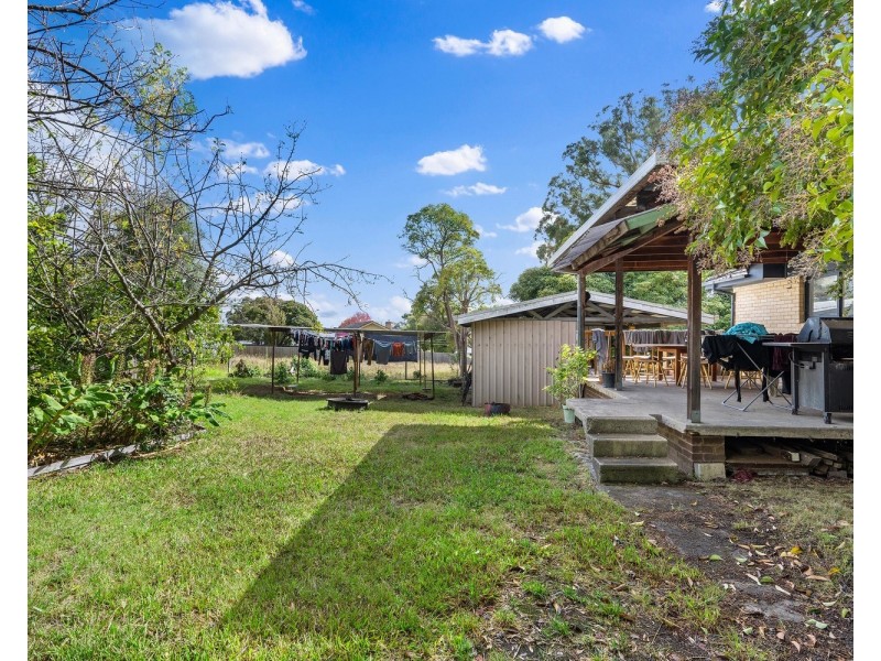 82 Dryden Concourse, Mooroolbark VIC 3138